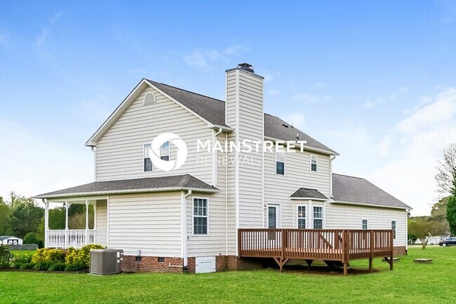 Building Photo - 3 Bedroom Pet-Friendly Home in Raleigh, NC with Main Street Renewal