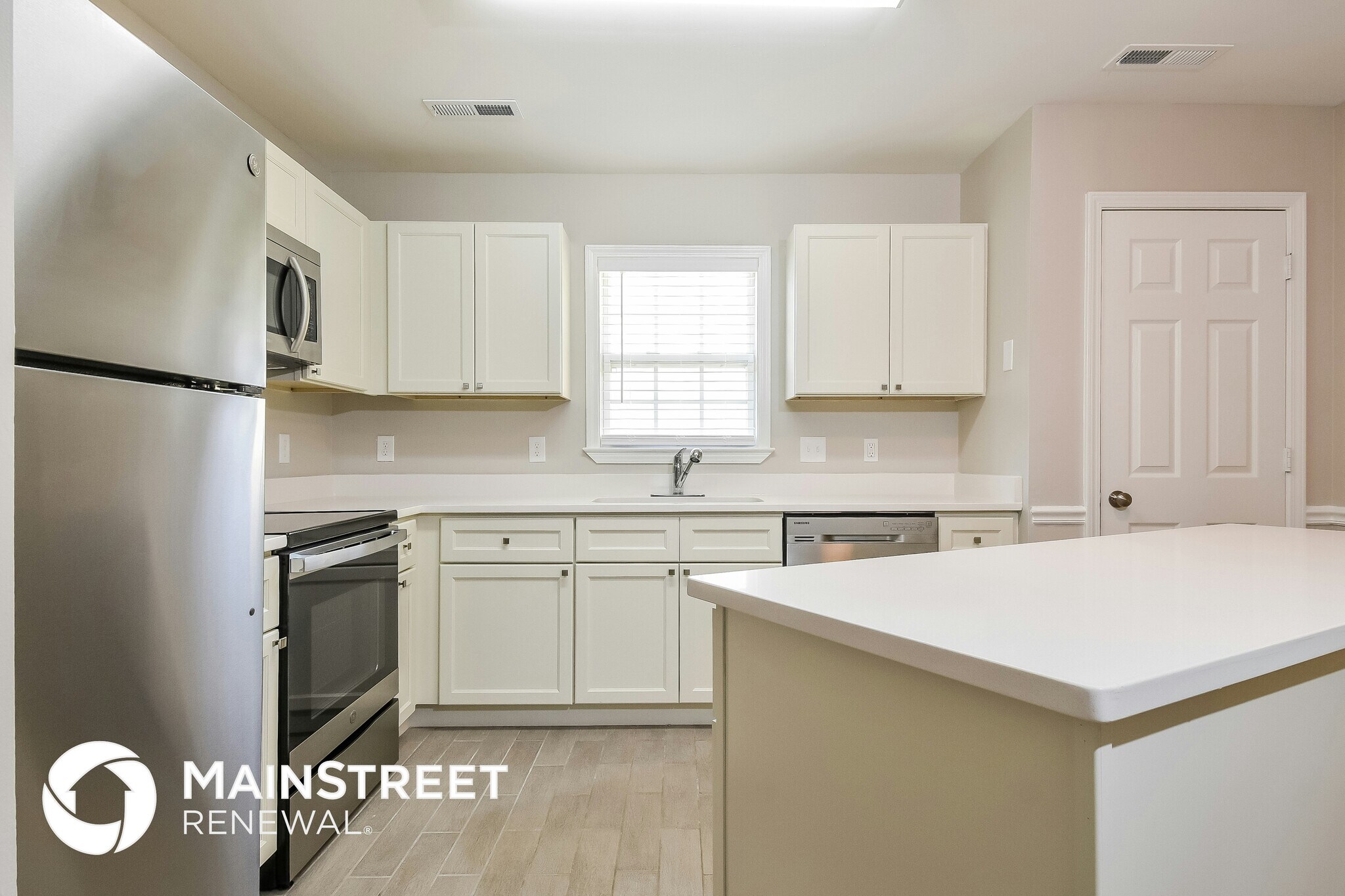 Building Photo - 6073 Birkdale Dr