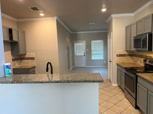 Building Photo - 608 Pawnee St