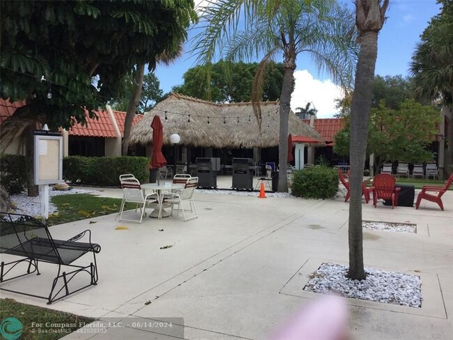 Building Photo - 777 S Federal Hwy