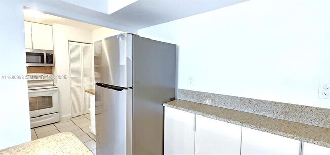 Building Photo - 7135 Collins Ave