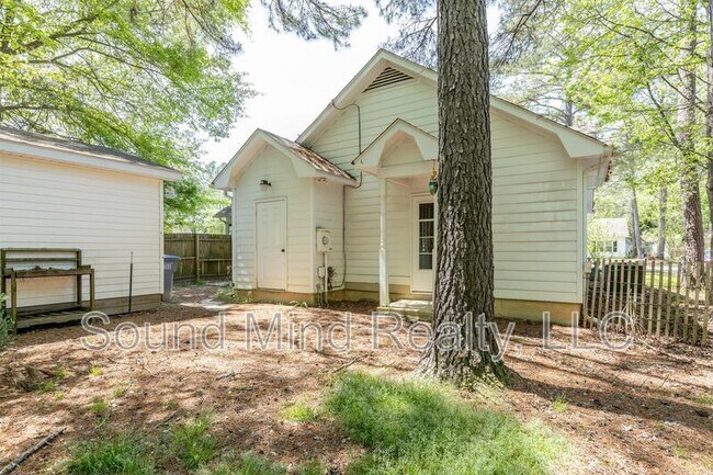 Building Photo - 1532 Briar Glenn Rd
