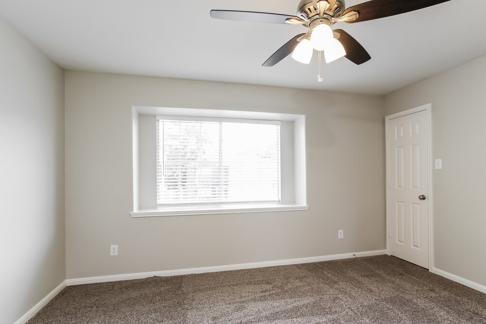 Building Photo - 12202 Greencanyon Dr