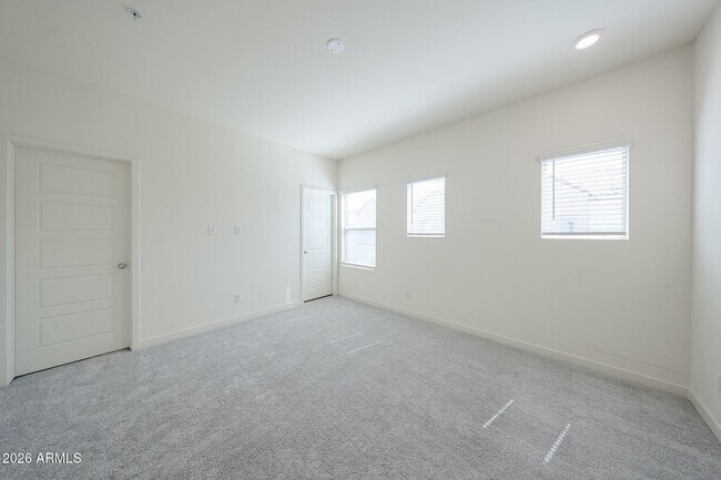 Building Photo - 2236 W Laurie Ln