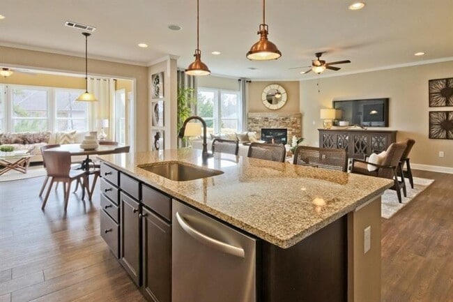 Building Photo - 1316 Calistoga Way