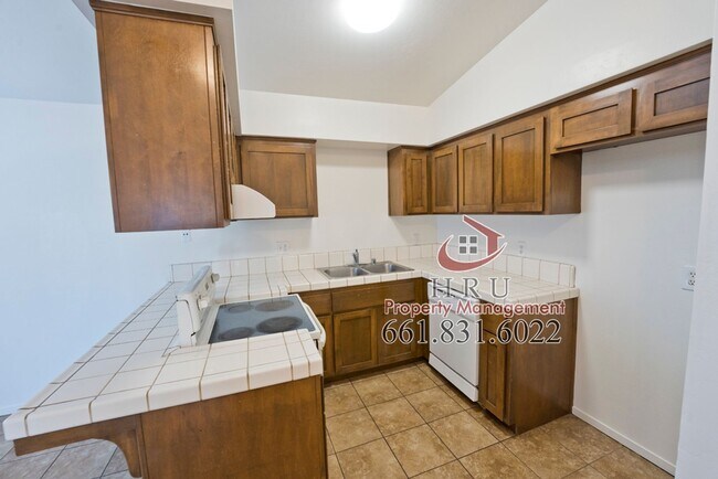 Building Photo - SW- condo 2bed-1.bath