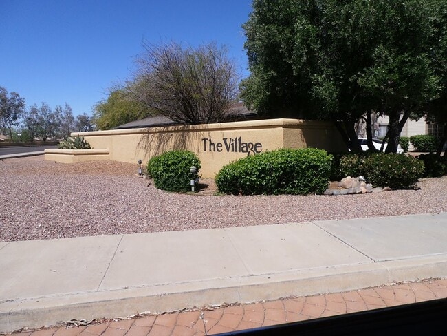 Building Photo - The Villages at Midvale Park 2/2 Condo with AC and all appliances