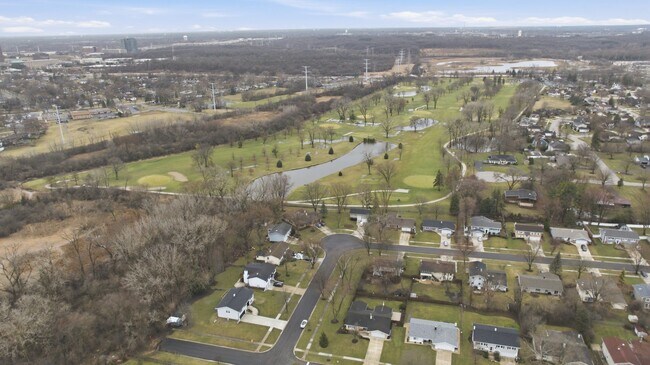 Building Photo - 2S245 Mayfield Ln