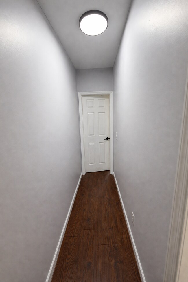 Building Photo - 1809 N 54th St