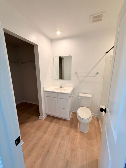 Building Photo - 28 Sebago Pl