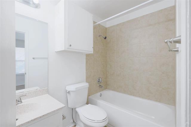 Building Photo - 2323 Wells Branch Pkwy