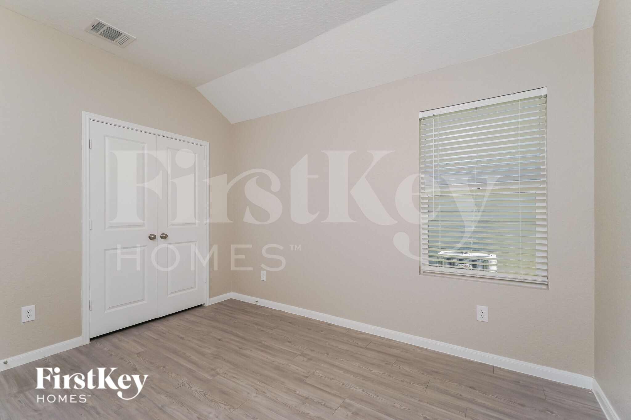 Building Photo - 1252 Treehouse Ln