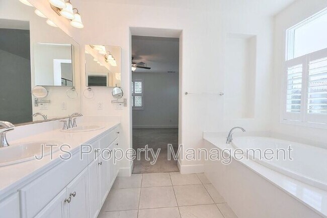 Building Photo - 4988 Amina Fair Way