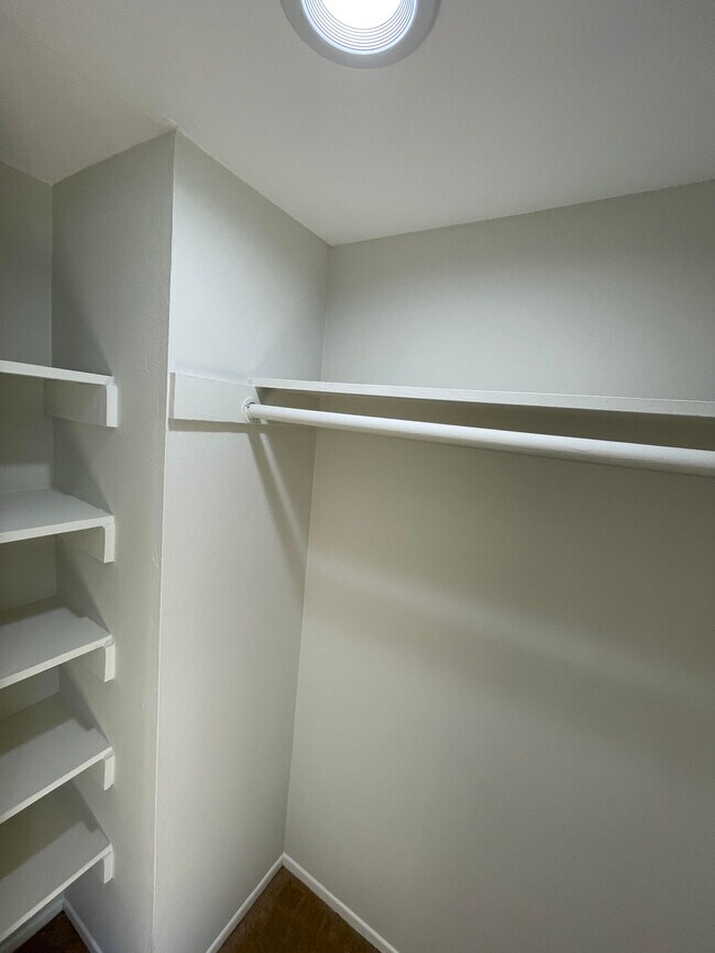 Building Photo - 4416 Fulton Ave