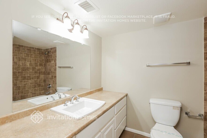 Building Photo - 10902 W Montecito Ave