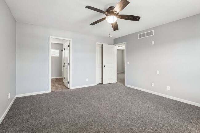 Building Photo - 15915 Filmore Cir