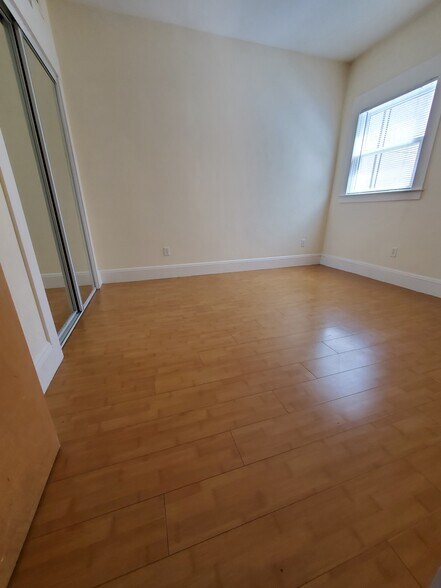 Building Photo - 2597 Telegraph Ave