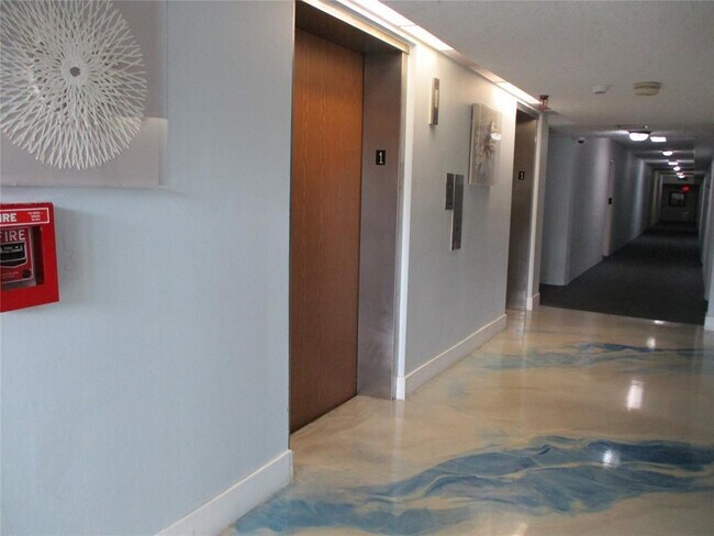 Building Photo - 9370 SW 8th St