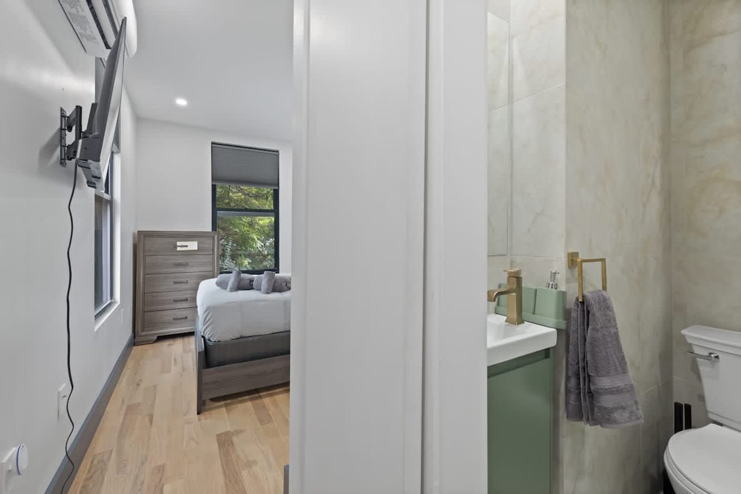 Building Photo - 115 Franklin St