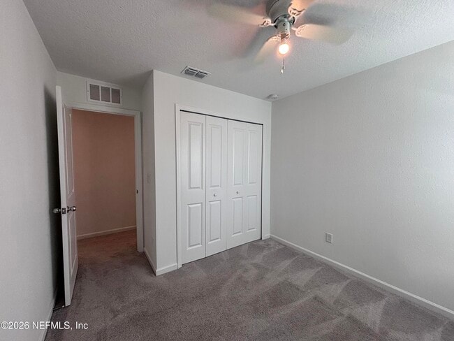 Building Photo - 694 Holly Lks Dr