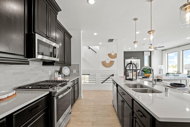 Building Photo - 7630 Redbud Orch Rd