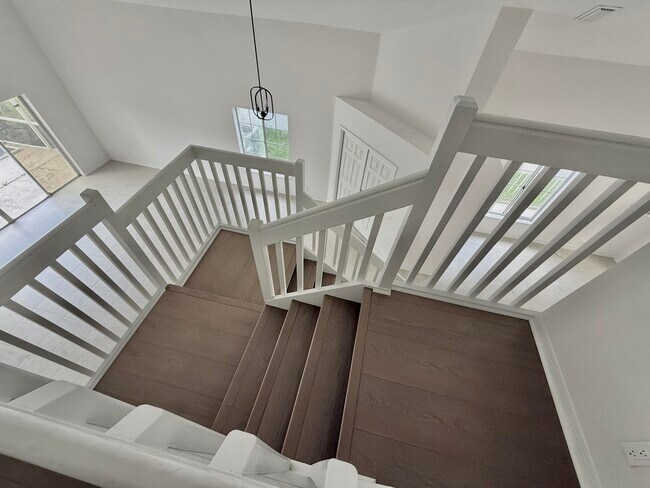 Building Photo - 21440 Millbrook Ct