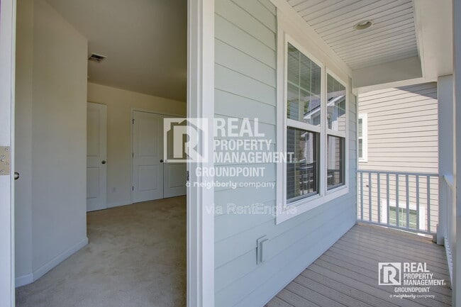 Building Photo - 104 Elliott Creek Ln