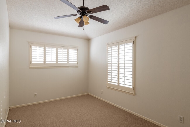 Building Photo - 12297 Kingsgate Ct