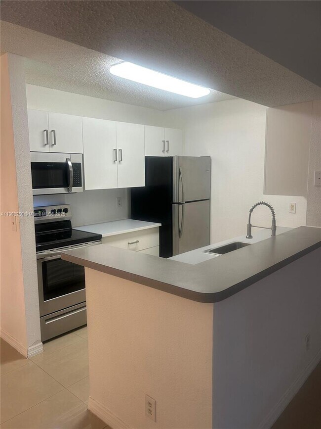 Building Photo - 3995 W McNab Rd