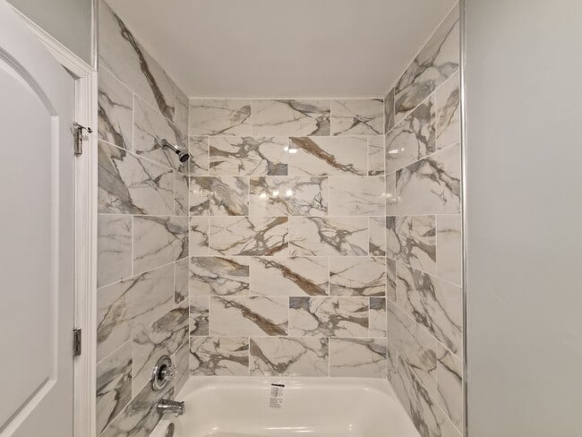 Building Photo - 3922 N Butler Ave