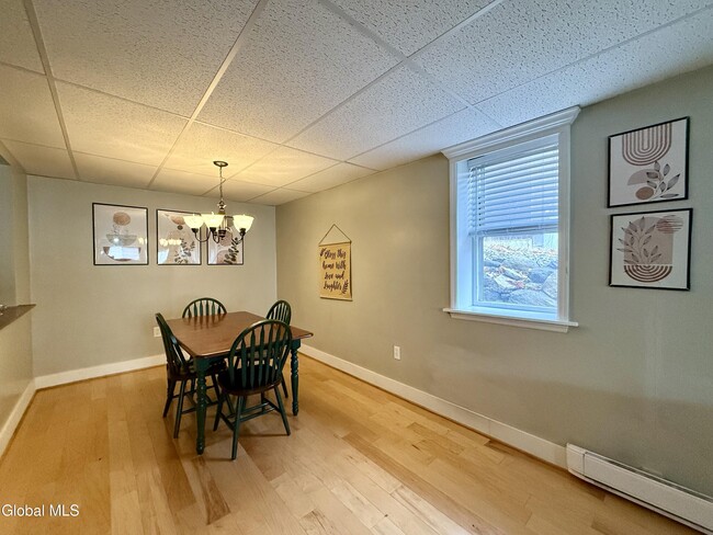 Building Photo - 5 Church St