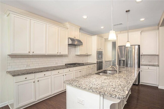 Building Photo - 138 Avery Lndg Wy