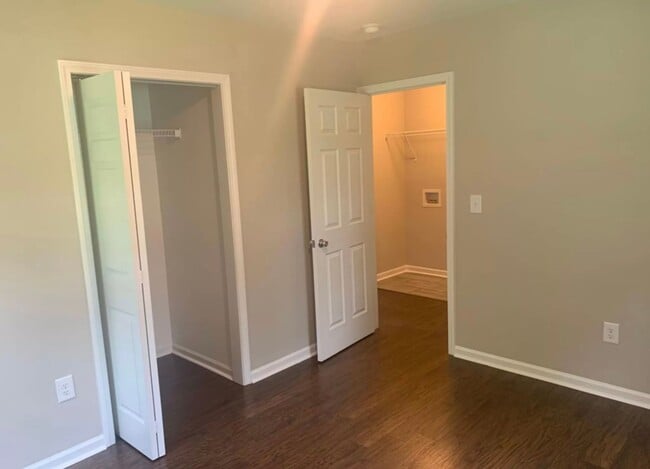 Building Photo - For Lease - 2BD/2BA Near Downtown Pendleto...