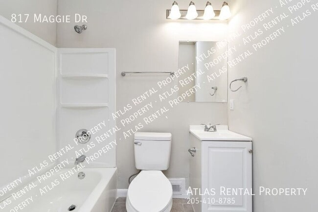 Building Photo - 817 Maggie Dr