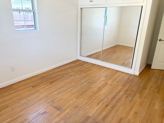 Building Photo - Beautiful 4-Bedroom Covina Home with Expansive Bonus Room, Circular Driveway & Private Backyard