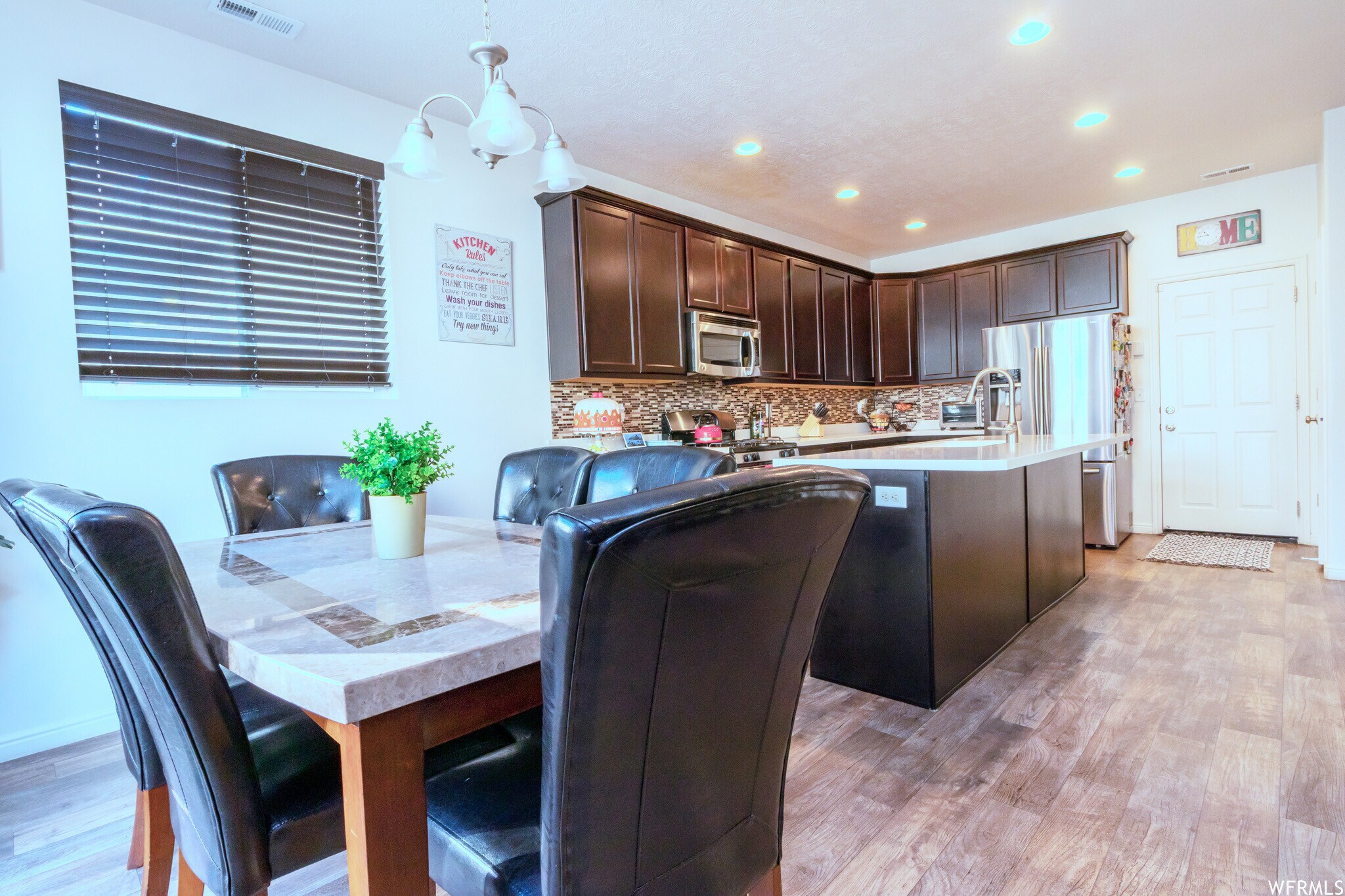 Building Photo - 928 W Stonehaven Dr