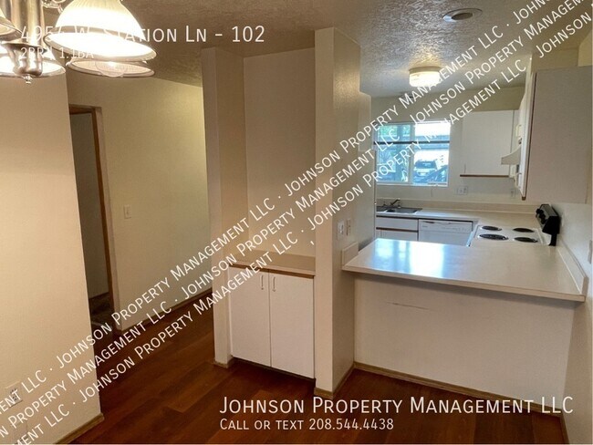 Building Photo - 4954 W Station Ln