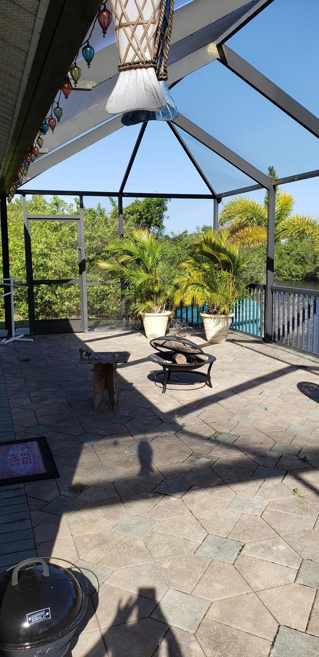 Building Photo - 2619 NW 1st St