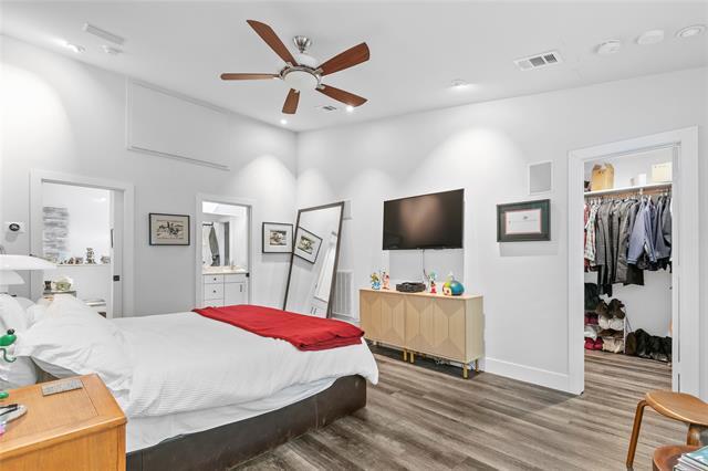 Building Photo - 2704 Shelby Ave