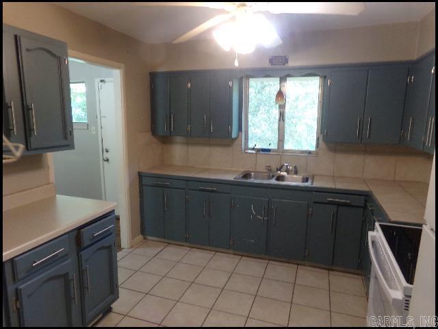 Building Photo - 12 Rosemont Dr