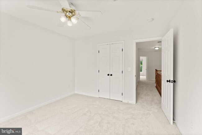 Building Photo - 43205 Cardston Pl