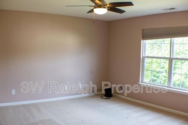 Building Photo - 5145 Mabe Dr