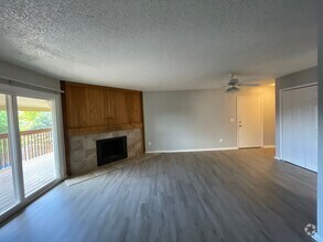 Building Photo - 4015 Stonedike Dr