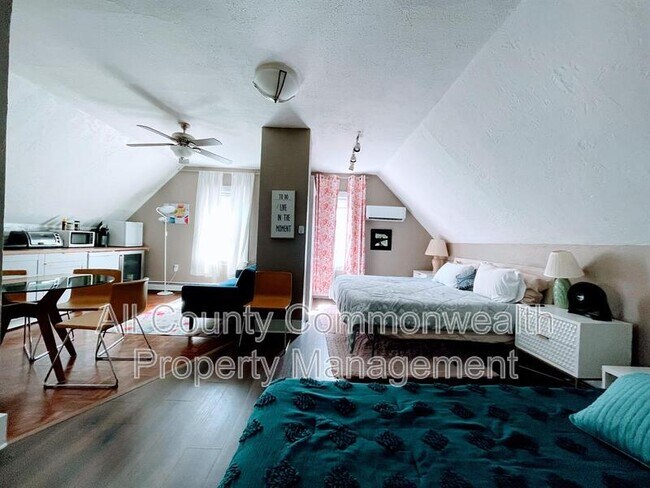 Primary Photo - 10 Riverdale St