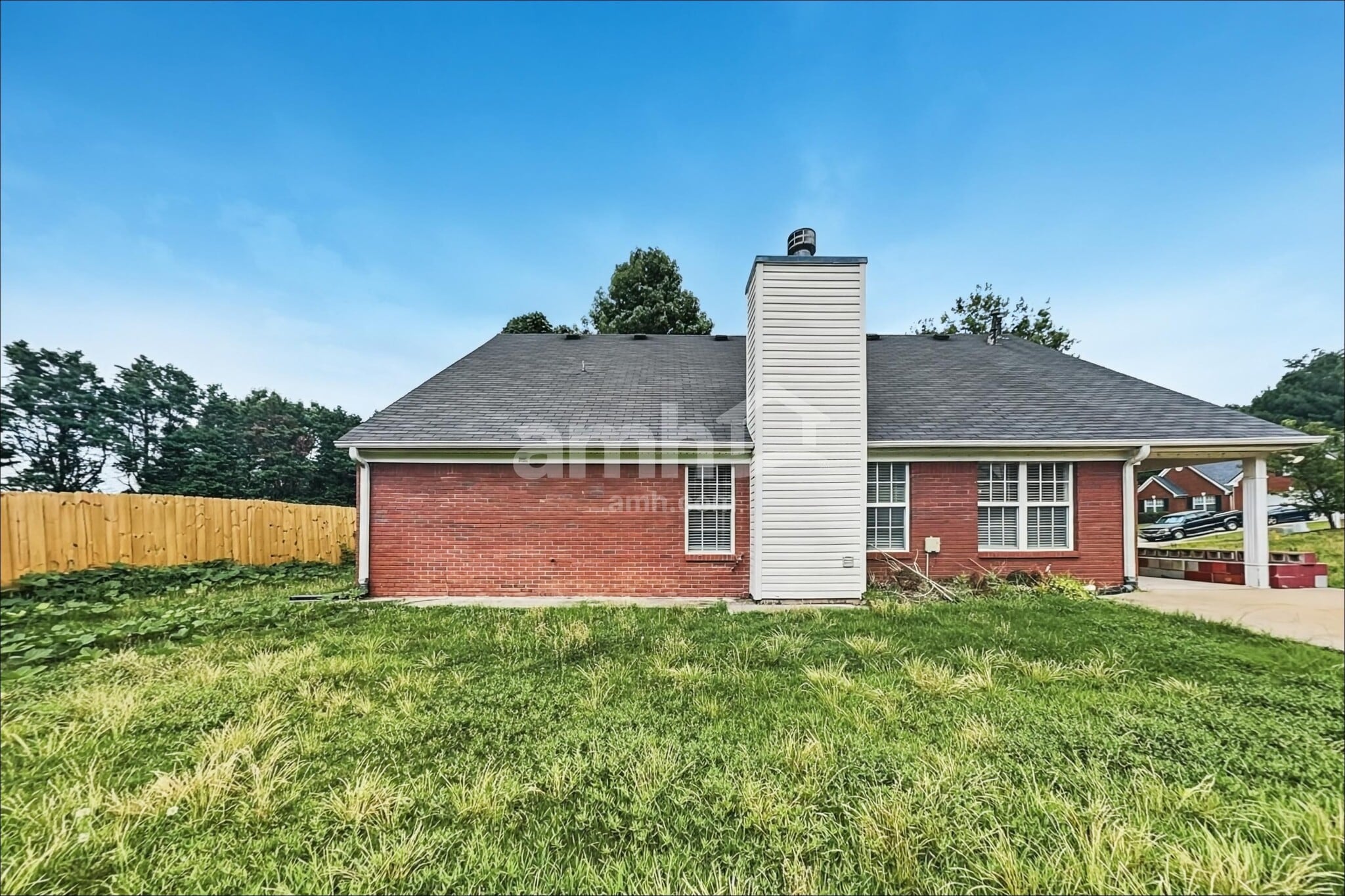 Building Photo - 840 James Ridge Dr