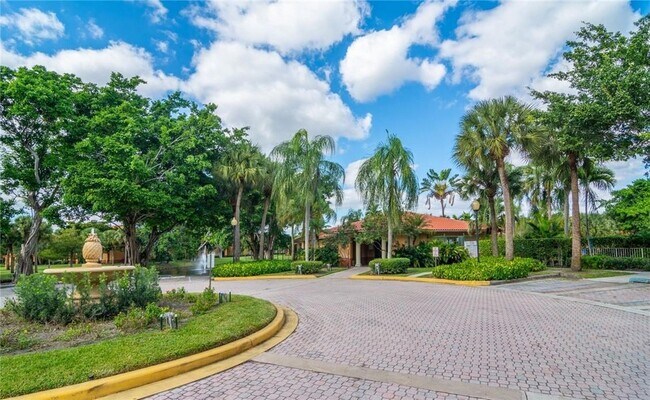 Building Photo - 10701 Cleary Blvd