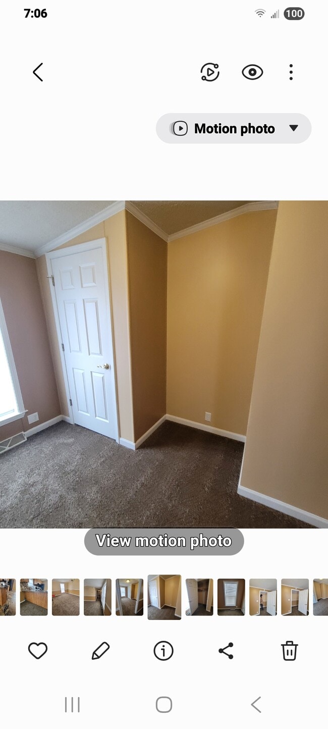 Building Photo - 3033-3012 12th Ave