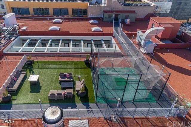 Building Photo - 746 S Los Angeles St