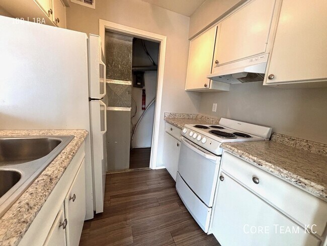 Building Photo - 4524 Pennsylvania Ave