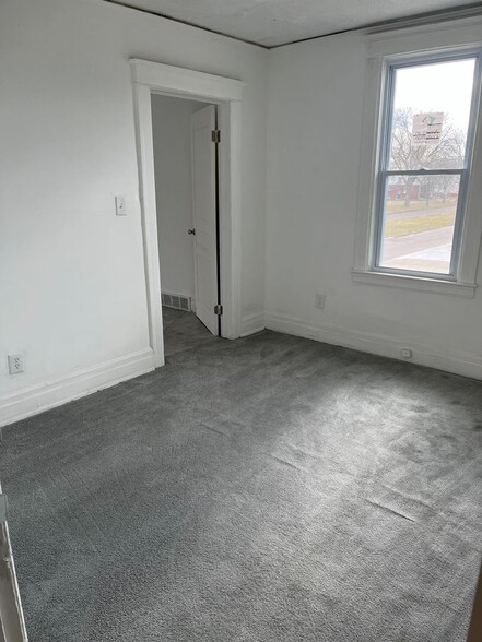 Building Photo - 6307/6311 Woodrow - Paralev LLC